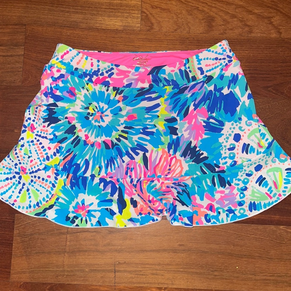 Lilly pulitzer active skirt/skort size medium